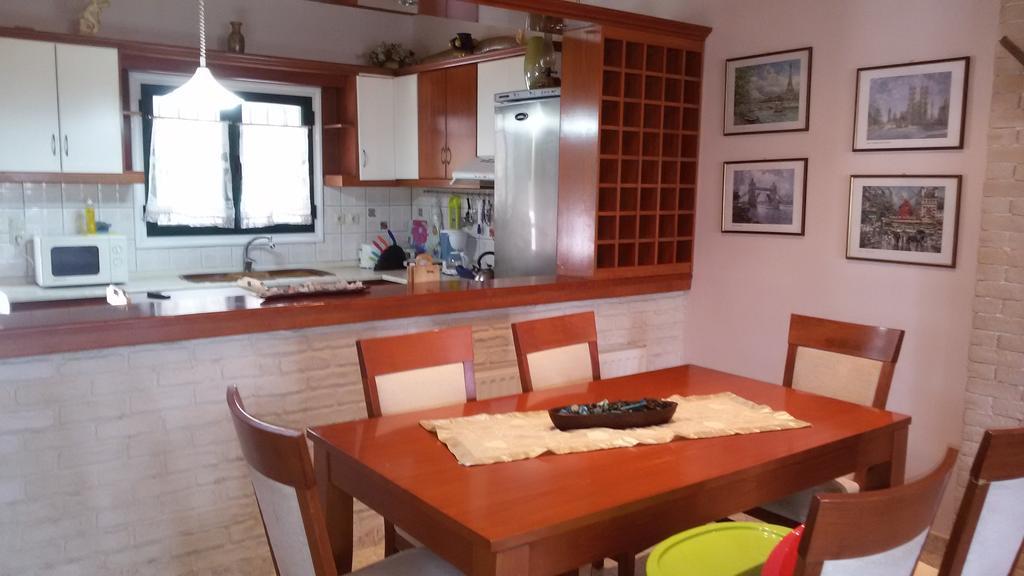 Villa Thanos Маратиас Экстерьер фото
